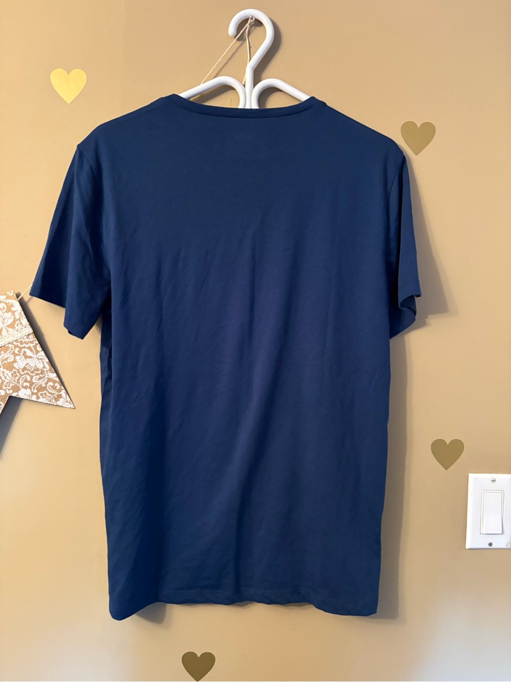 NWT Old Navy Blue Yeti to Party Graphic Short Sleeve T-Shirt Size Medium - Picture 8 of 8